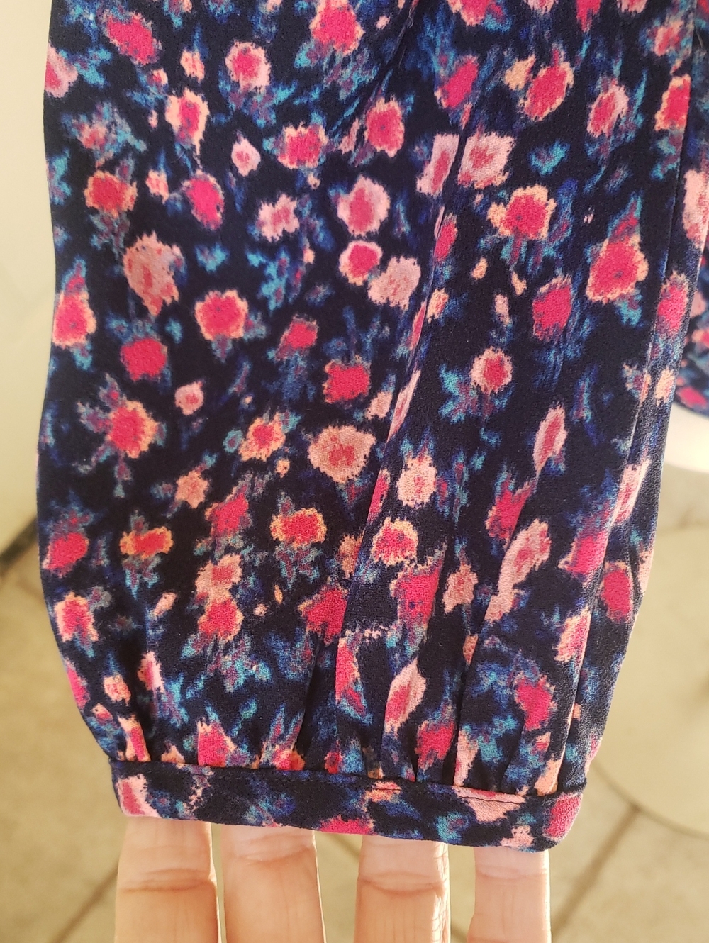 J.Crew Navy Pink Floral Split V-Neck Crepe Blouse Balloon Sleeve Size S - Picture 8 of 12